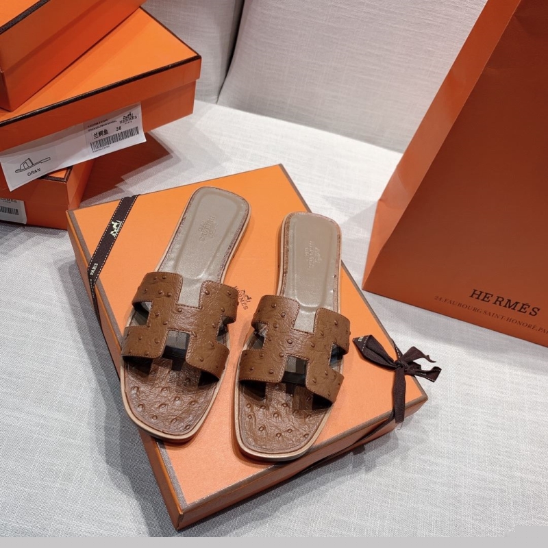 H**mes slippers